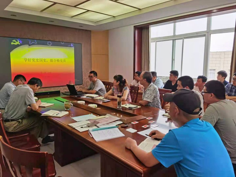 宣传委员顾传胜讲党课.jpg