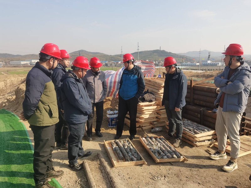 在蒋家冲金铜铅锌多金属矿普查项目现场.jpg